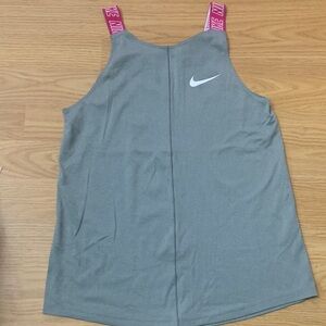 Nike Girls Gray Tank Top with Pink Straps Size Medium 10/12